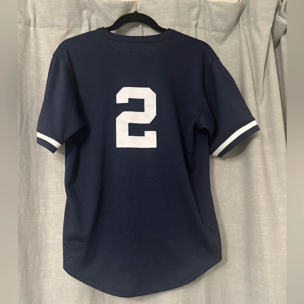 Yankees Jeter Mesh Jersey YOUTH - LIKE NEW - Picture 2 of 7